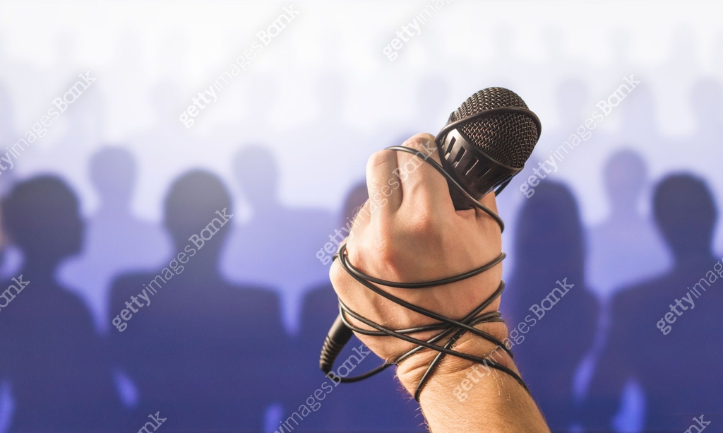 Stage Fright In Public Speaking Or Bad Karaoke Singing Live In Front Of stage-fright-in-public-speaking-or-bad-karaoke-singing-live-in-front-of