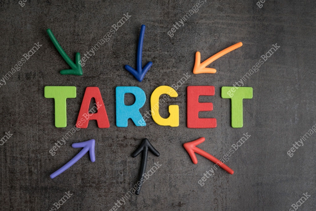 Business aiming target plan for success concept, multi colorful magnet ...
