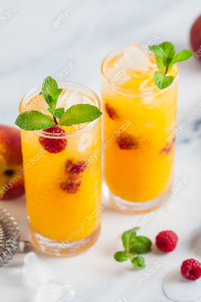 Peach Raspberry Juice two refreshing drinks from peach juice and raspberries with fresh mint ...