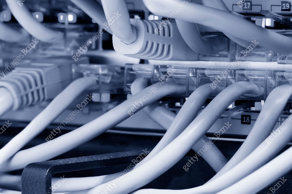 RJ45 connector inserted in the switch panel 이미지 (973382836) - 게티이미지뱅크