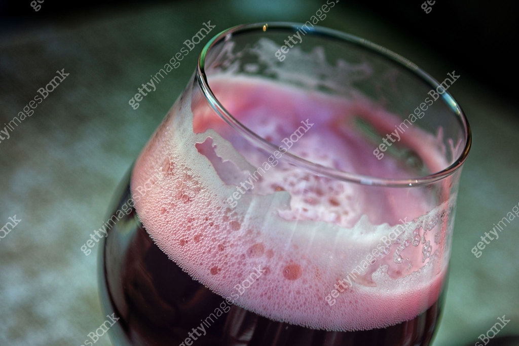 European Raspberry Beer Belgian raspberry beer 이미지 (1018697404) - 게티이미지뱅크