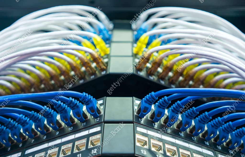 Ethernet interface ports of network equipment and cables 이미지 ...
