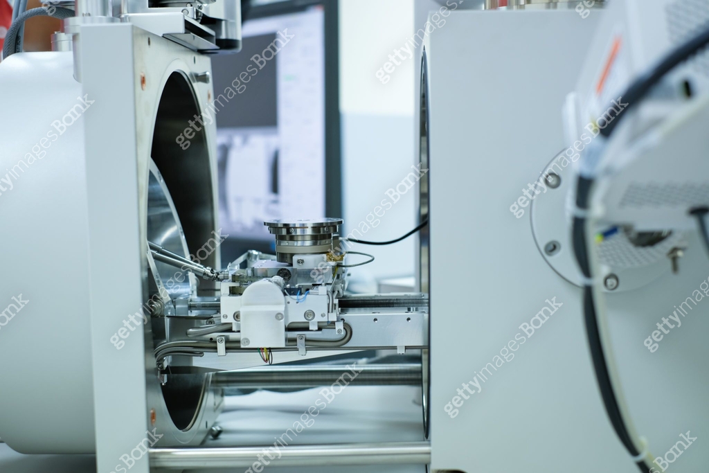 Scanning Electron Microscope (SEM) machine in laboratory 이미지 ...