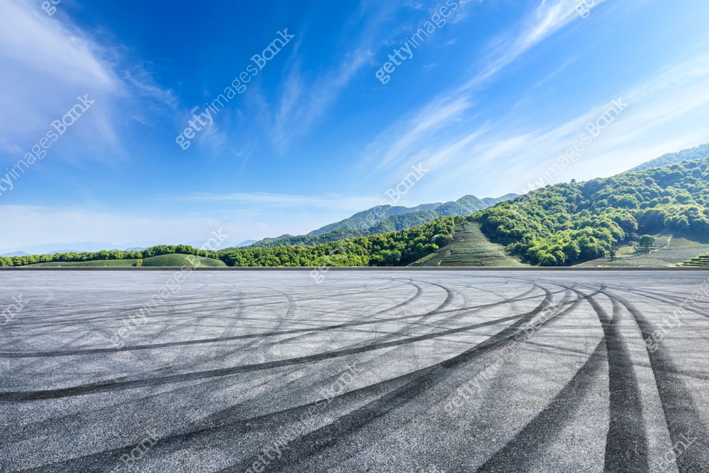 Beautiful Racetrack Asphalt race track and beautiful natural landscape 이미지 (1145757585 ...