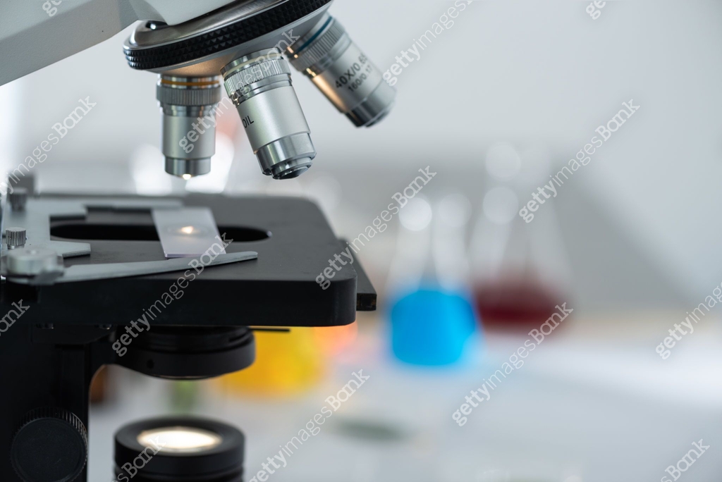 close-up of Microscope lens, science tools microscope in laboratory 이미지 ...