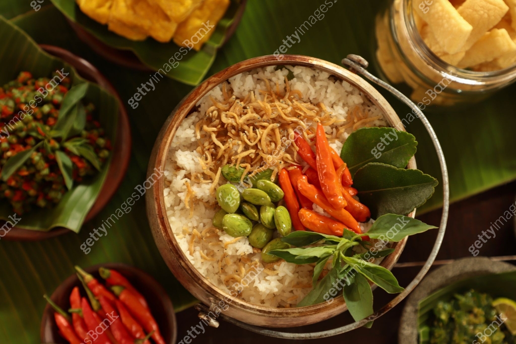 Nasi Liwet Sunda, the Aromatic Rice Dish from Sundanese Cuisine 이미지 ...