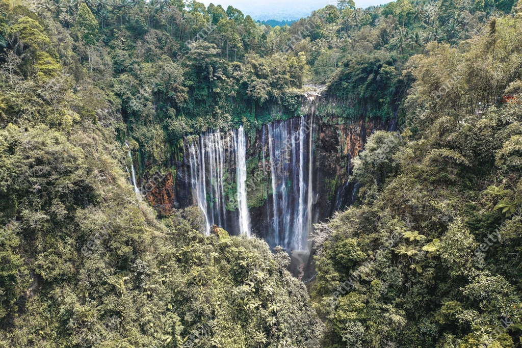 Java Scenic View Scenic aerial view of Tumpak Sewu waterfall on Java 이미지 (1180387644 ...