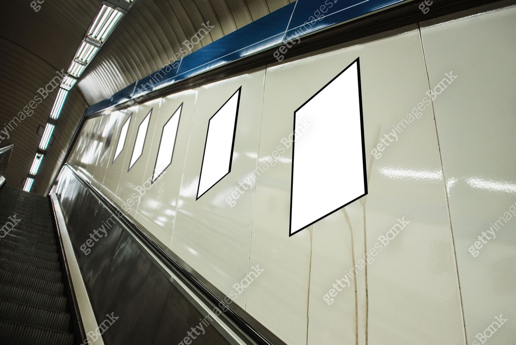 Blank advertisement panels at subway station staircase 이미지 (1187819330 ...