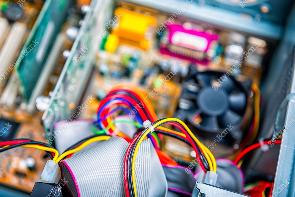 Computer Insids look inside of a computer 이미지 (1201881527) - 게티이미지뱅크