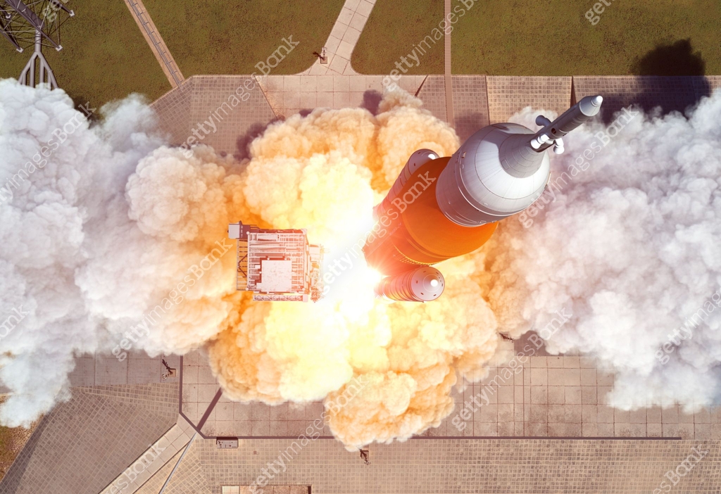 Launch Of Heavy Carrier Rocket Space Launch System . Aerial View. 이미지 ...