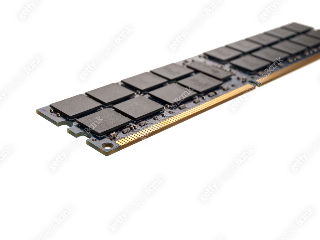 Latest-generation 16 GB RAM module for desktop computer, high ...