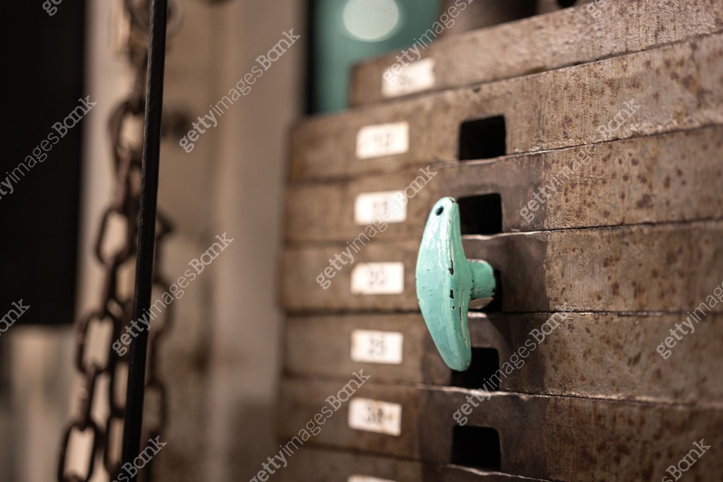 Weight lifting machine - locking pin of iron plate stack. 이미지 ...