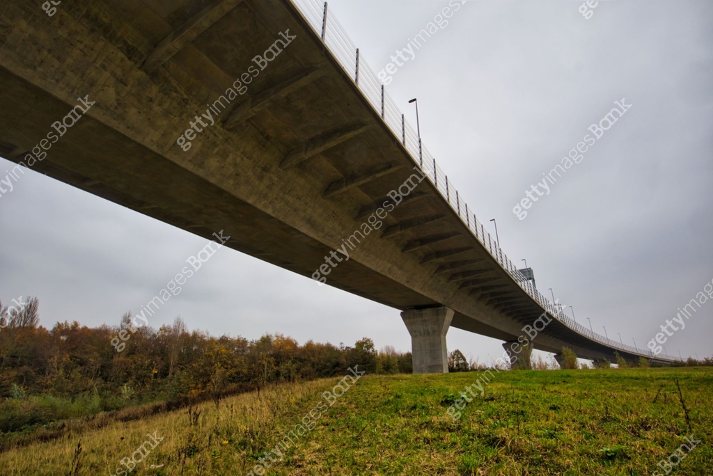 View of Runcorn Central Expressway road leading onto Mersey Gateway ...