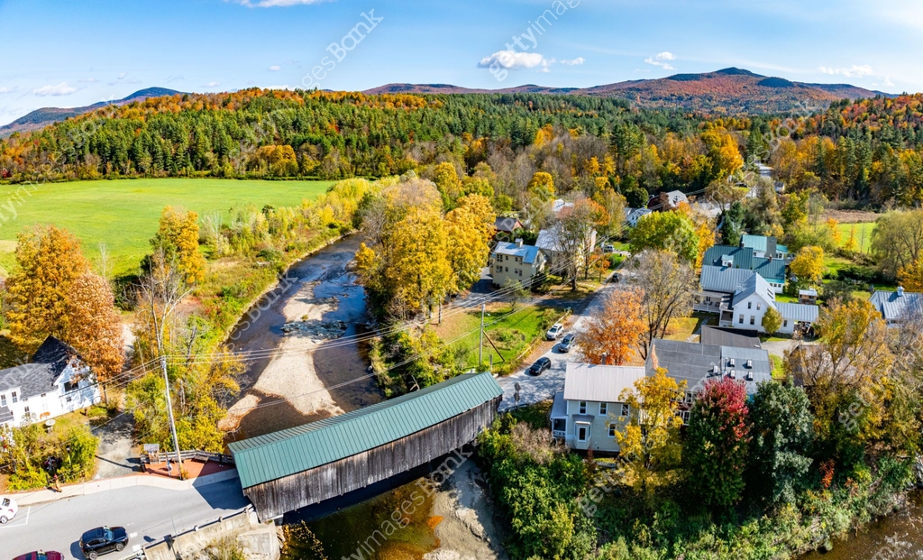 Big Eddy Covered Bridge and Mad River, Vermont Rte 100 VT-100 View in ...