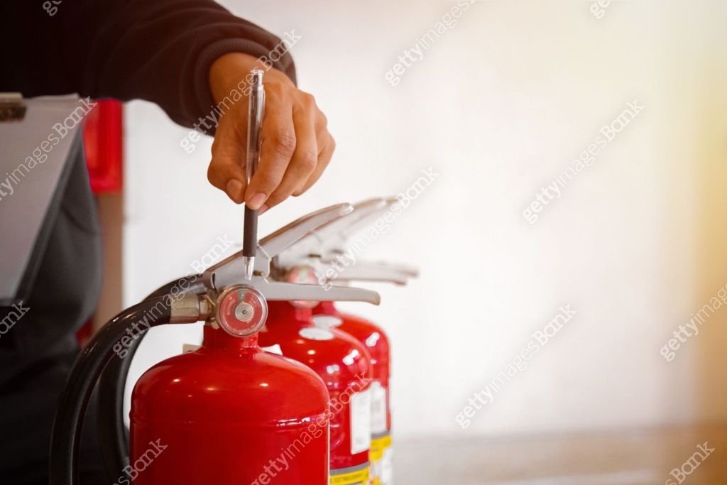 Engineer check fire suppression system,check fire extinguisher tank in ...