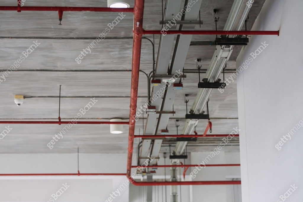 Electrical system and CCTV cameras, fire pipes are installed under the ...