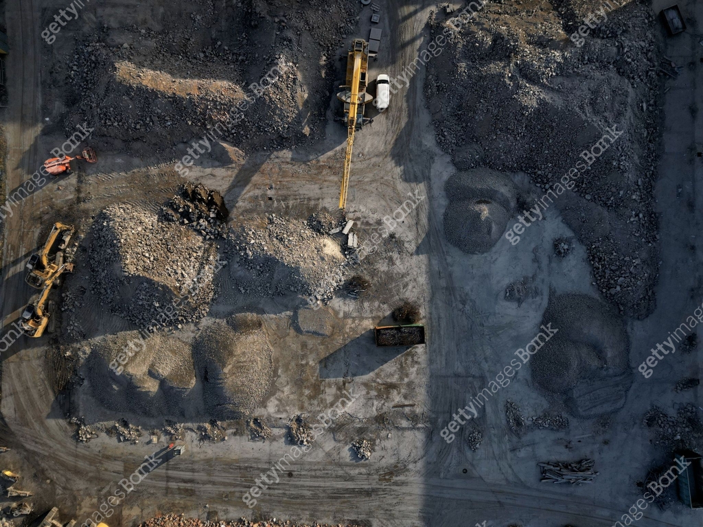 Construction Sort sorting of construction waste and subsequent use of residues. concrete ...