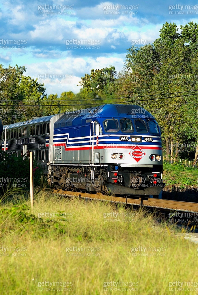 Virginia Railray Express (VRE) Commuter Train 이미지 (2202202095) - 게티이미지뱅크