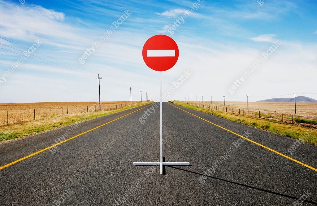 Sign Single Part A single street sign on a desolate road 이미지 (77188295) - 게티이미지뱅크