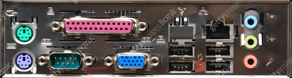 Back connection panel of computer 이미지 (126505873) - 게티이미지뱅크