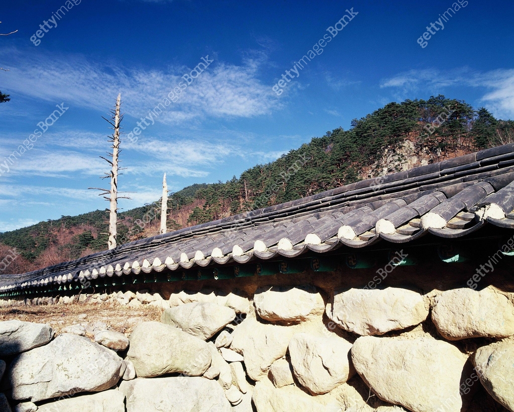 기와 지붕 이미지 (a10574926) - 게티이미지뱅크