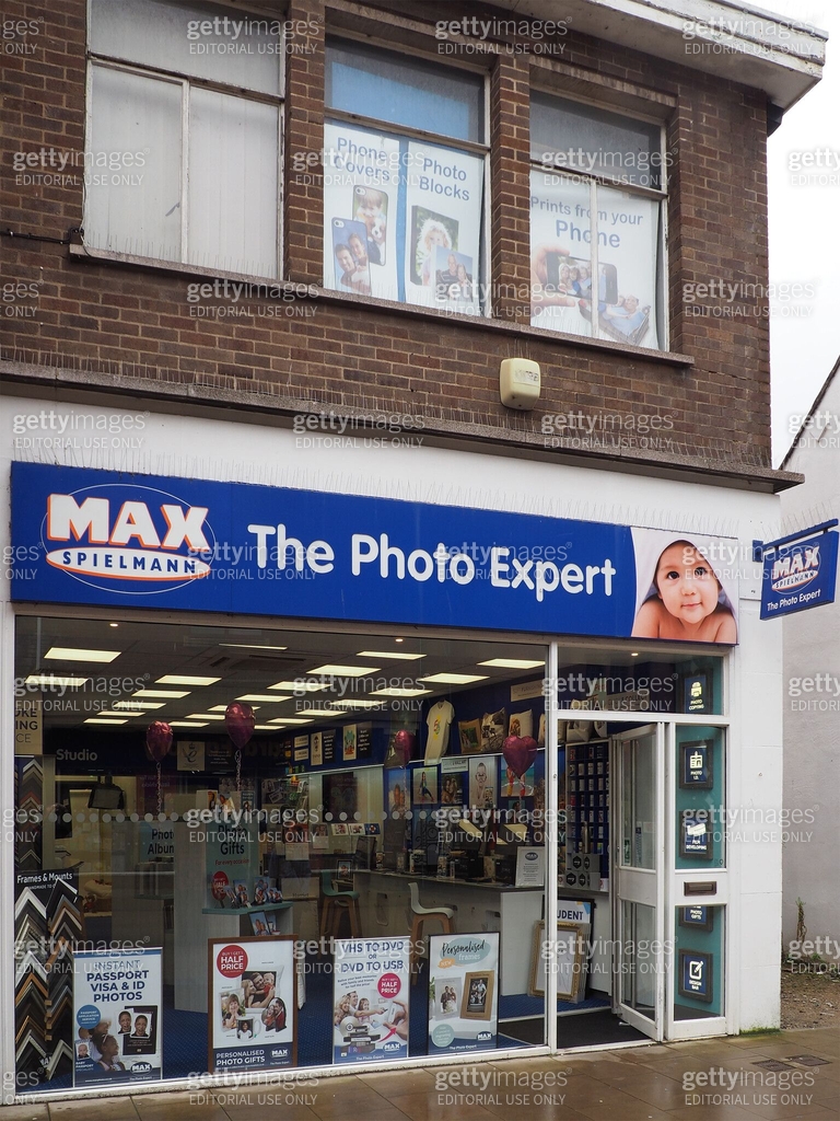 Max Spielmann photo printing and film development store in Chester 이미지 ...