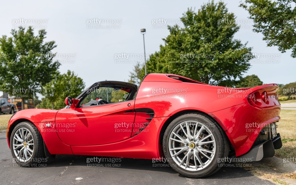 2005 Lotus Elise Sportscar Vehicle Corner View Red Convertible 2005-lotus-elise-sportscar-vehicle-corner-view-red-convertible