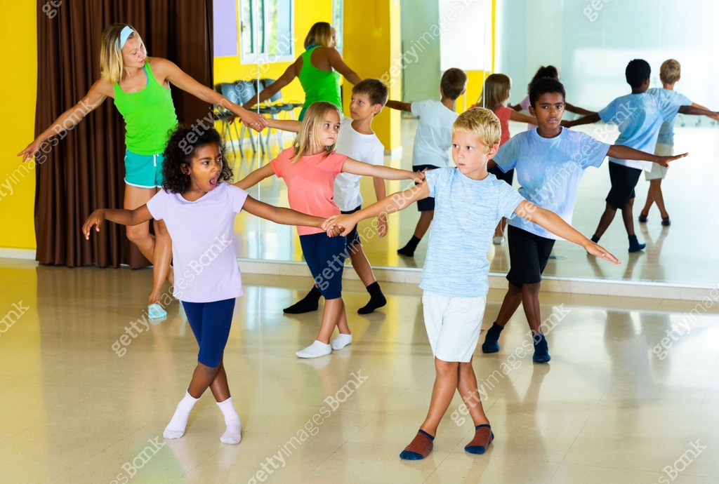 Tweenagers Learning To Dance Boogie woogie 1282516921 tweenagers-learning-to-dance-boogie-woogie-1282516921