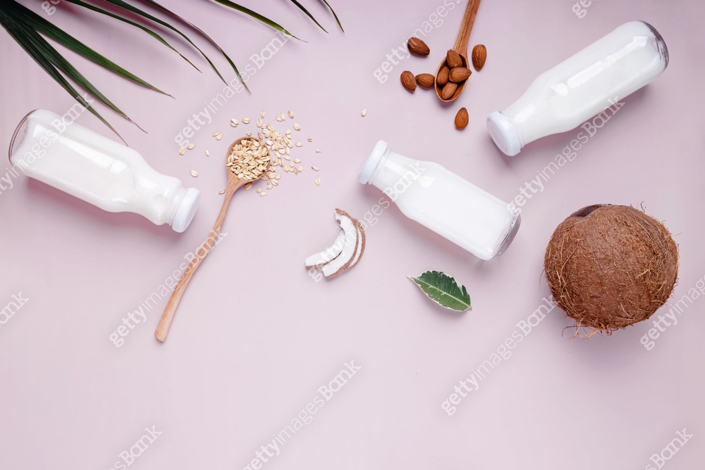 Different types of non dairy vegan milk 이미지 (1283695454) 게티이미지뱅크 Different types of non dairy vegan milk 이미지 (1283695454) 게티이미지뱅크