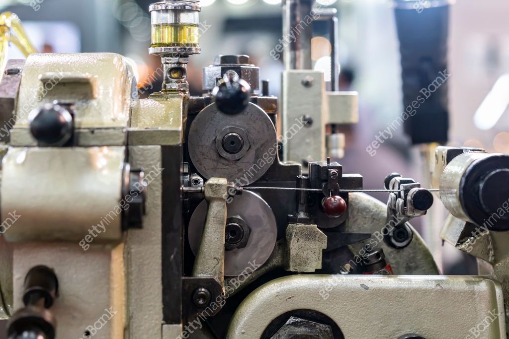 Drive wheel of metal wire input feeder unit continuous automatic pin or ...