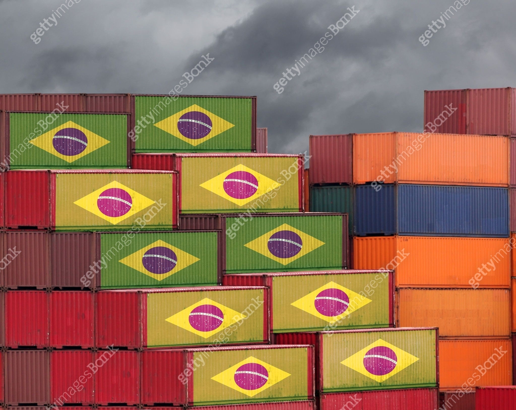 Brazil cargo container export import shipping 이미지 (1363102617) - 게티이미지뱅크