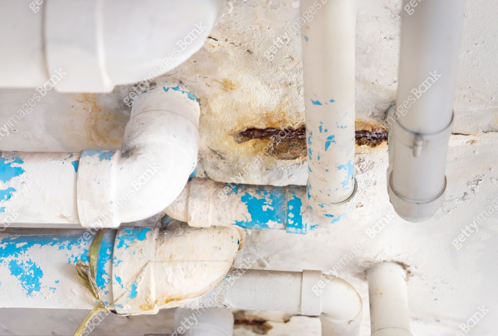 Pvc Pipe Exploded Damaged PVC Water pipe leak , building drainage pipes crack seep ...