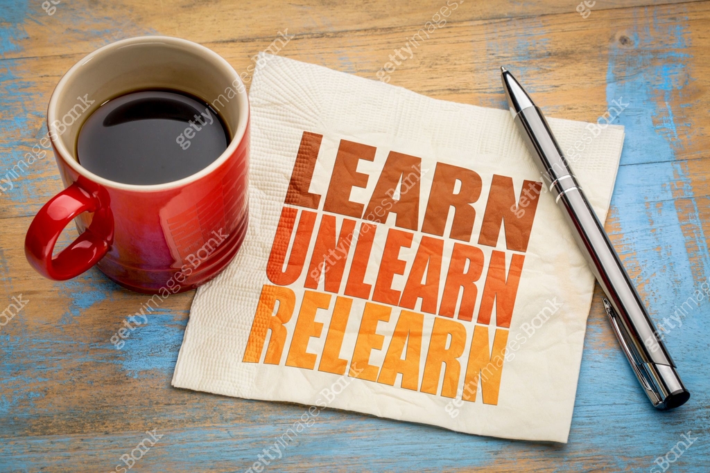 learn, unlearn, relearn concept on napkin 이미지 (1391937482) - 게티이미지뱅크