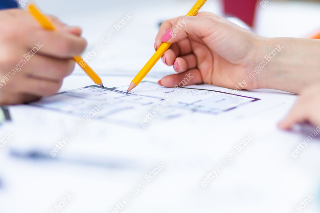 Close up photo of hands working with papers at office. 이미지 (1391105504 ...