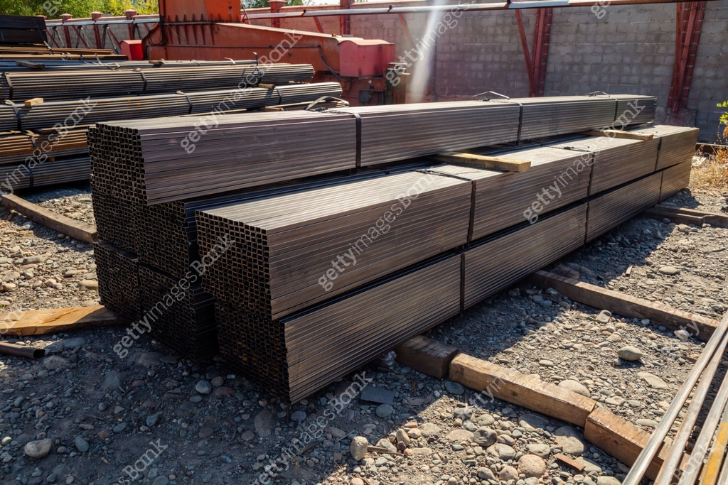 Stainless steel rectangular bars of metal 이미지 (1415962496) - 게티이미지뱅크