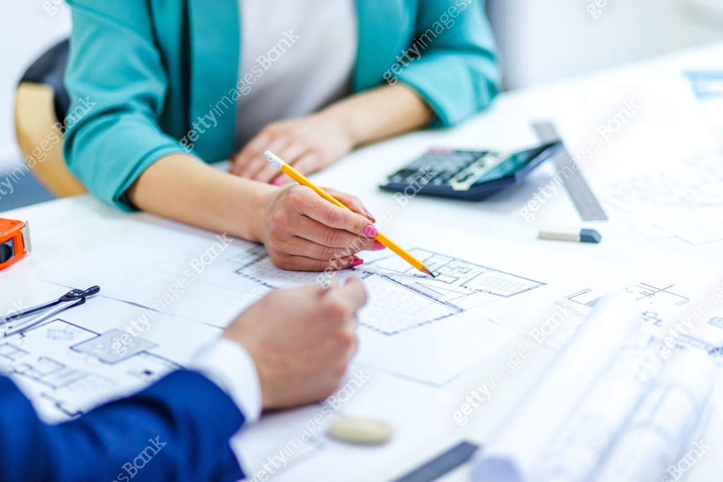 Close up photo of hands working with papers at office. 이미지 (1449410956 ...