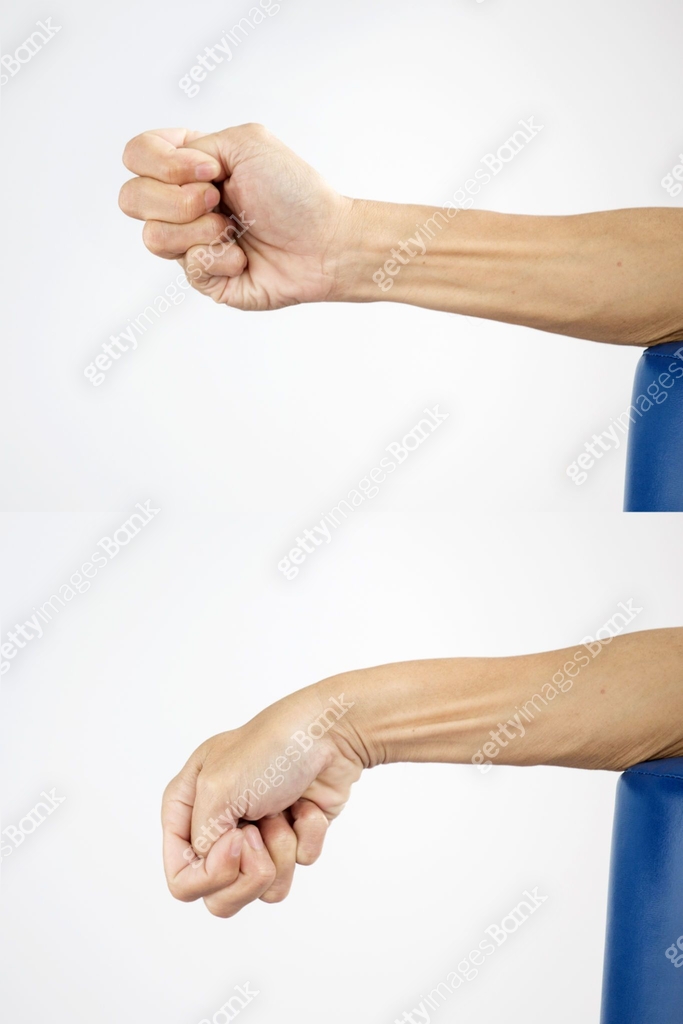 Wrist Ulnar Deviation Exercise - Fist 이미지 (1459059856) - 게티이미지뱅크