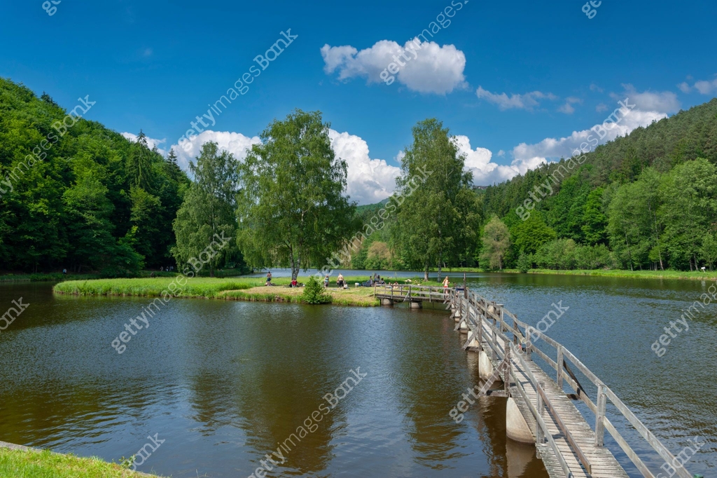 Lembach Fleckensteiner pond near Lembach. Region Alsace in France 이미지 ...