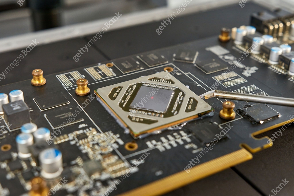 Soldering Flight Computer Infrared soldering station setup and GPU chip desoldering process ...