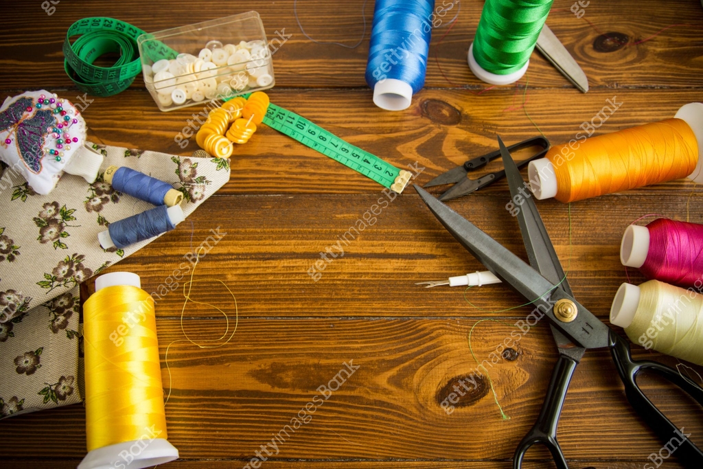 a set of tools and threads for sewing clothes 이미지 (1669841208) - 게티이미지뱅크