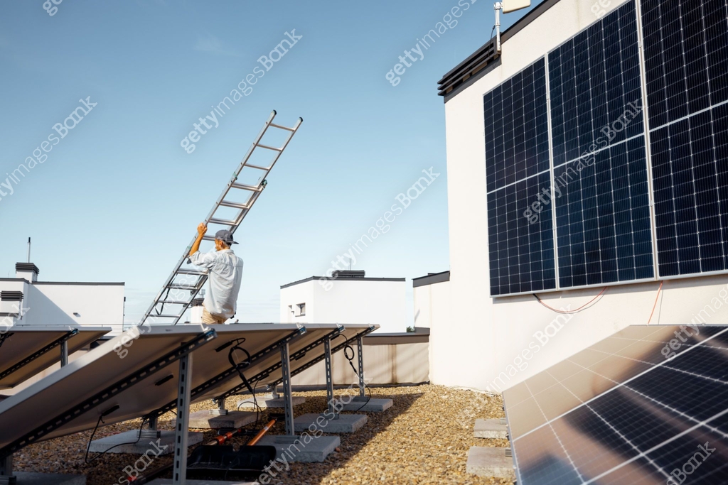 Man carries ladder during solar panels installation 이미지 (1741124640 ...