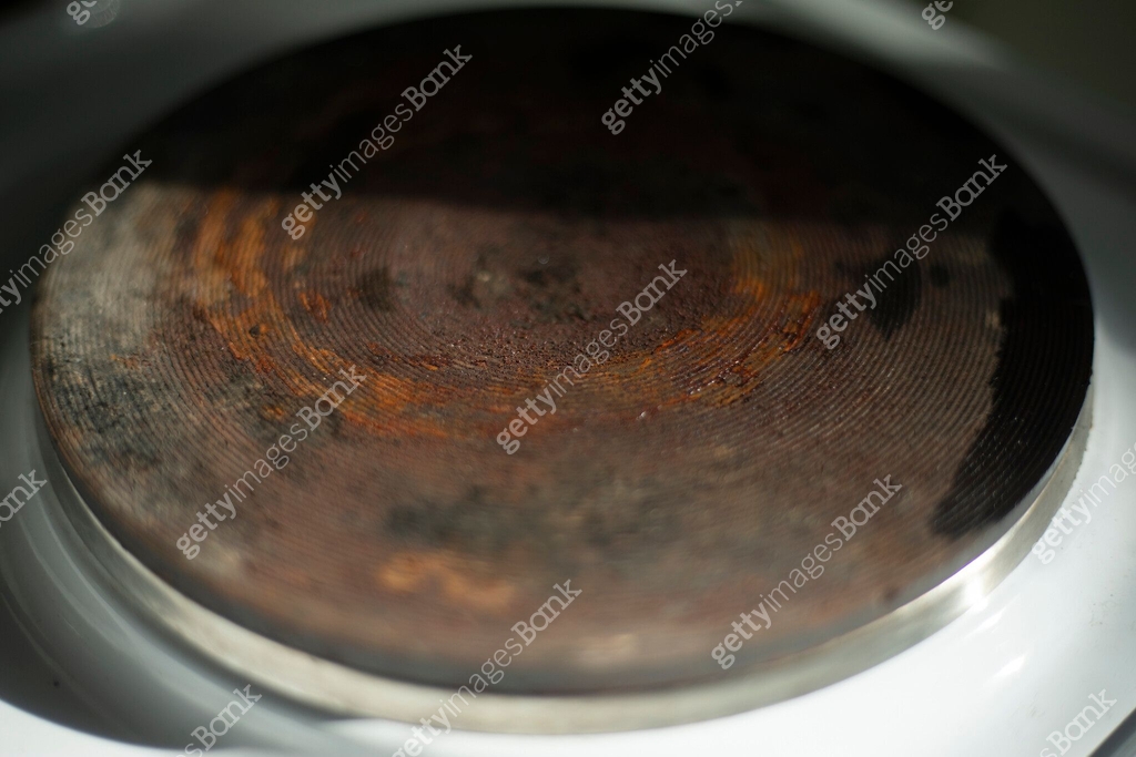 Metal Stove Rusting Electric stove in the kitchen. Old Electric Stove. Rust on steel. 이미지 ...