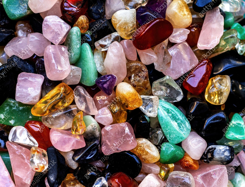 Crystal mineral for psychic energy, rose quartz. 이미지 (1927507008) - 게티이미지뱅크