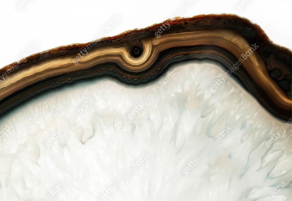 Crystal mineral for psychic energy, rose quartz. 이미지 (2125204110) - 게티이미지뱅크