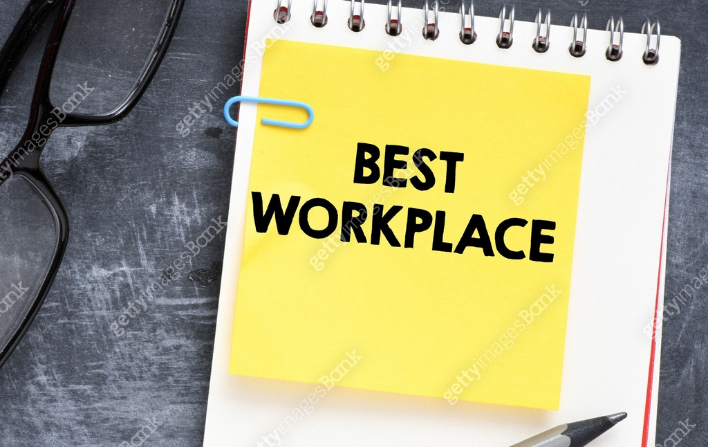 BEST WORKPLACE text written in an office notebook. 이미지 (2149938760 ...