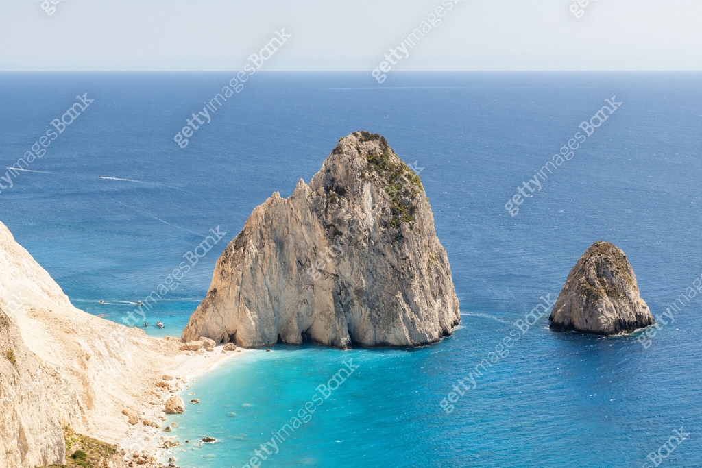Two Rocks Greece Beautiful view of two rocks in the sea. 이미지 (2148770614) - 게티이미지뱅크