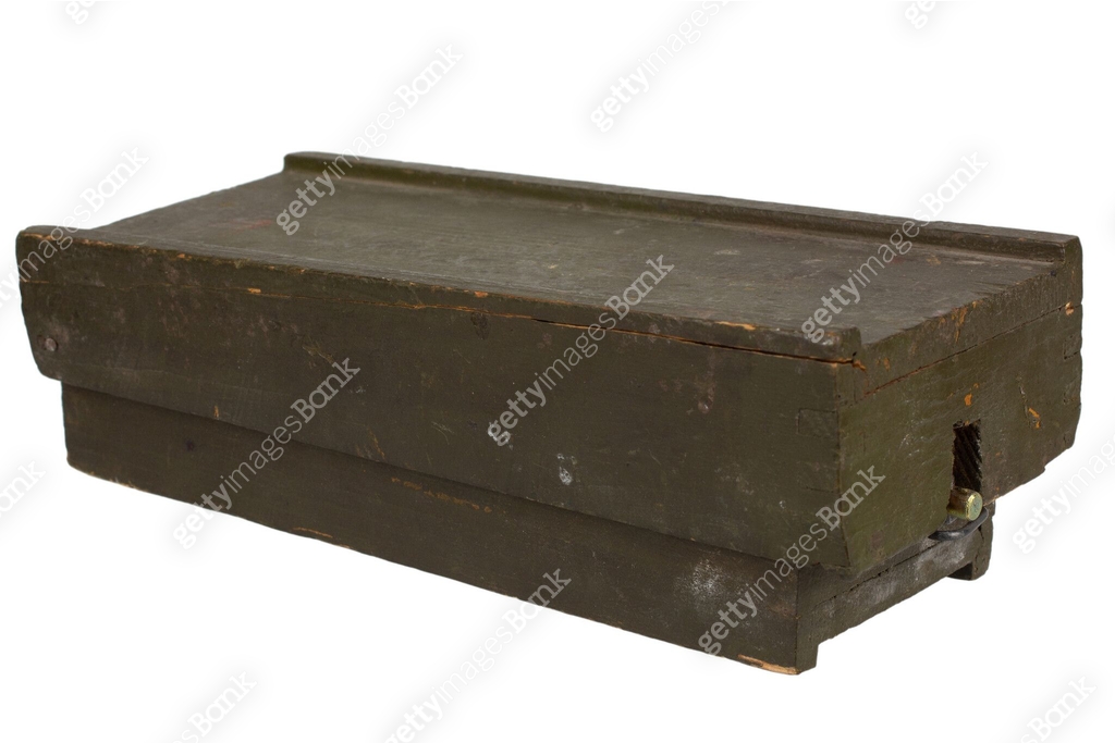 The PMD-6, PMD-7 and PMD-57 series primitive land mine from Soviet ...