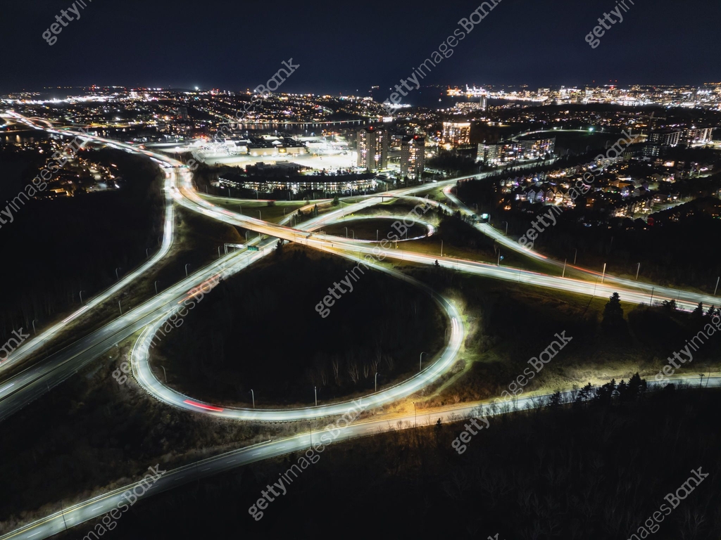 Highway and Off-Ramps 이미지 (2188109404) - 게티이미지뱅크