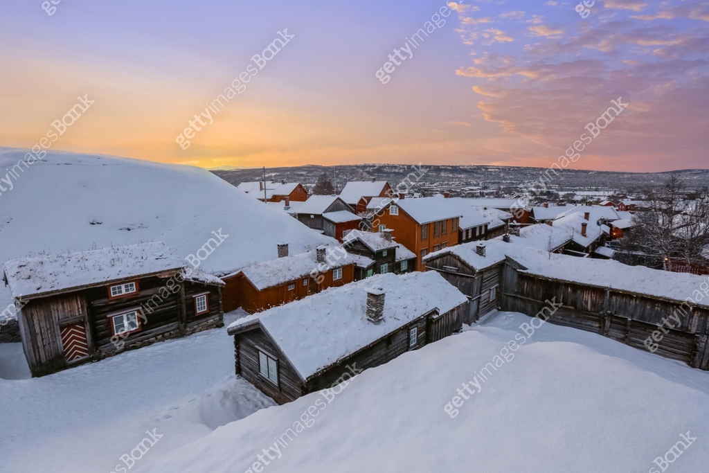 Panorama of the town Roeros in the winter 이미지 (2184793309) - 게티이미지뱅크